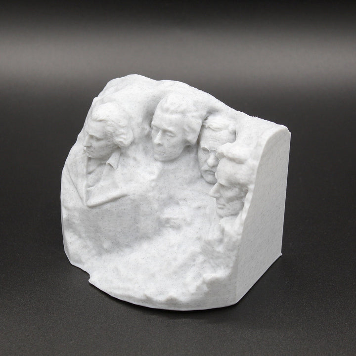 Mt Rushmore Statue