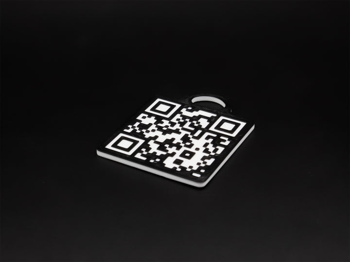 QR Code Keychain – Portable QR Display Keyring for Business & Personal Use