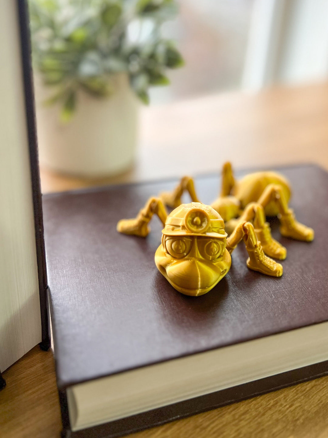Jumbo Fidget ANT MINER | Flexible Articulating 3d Printed Friendly Companion