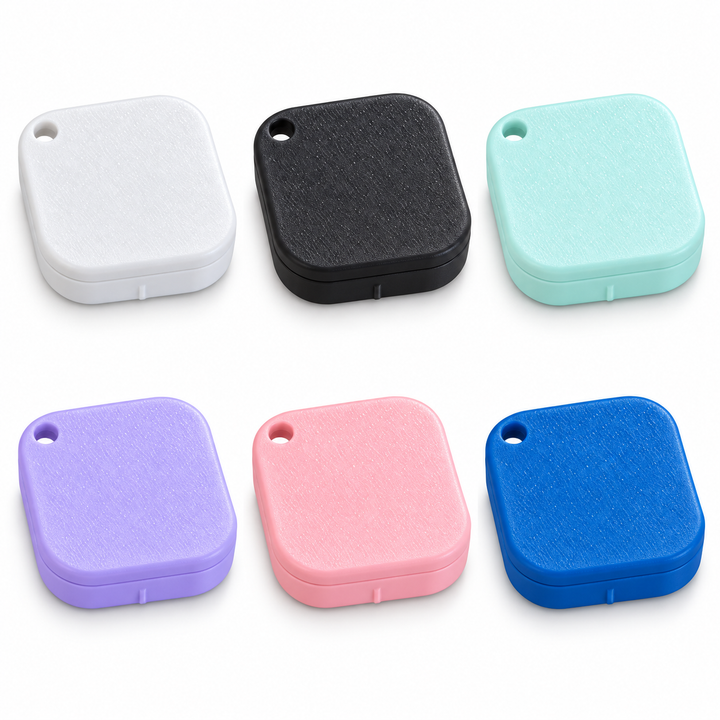 Case for AirTag, product detail and use view 10
