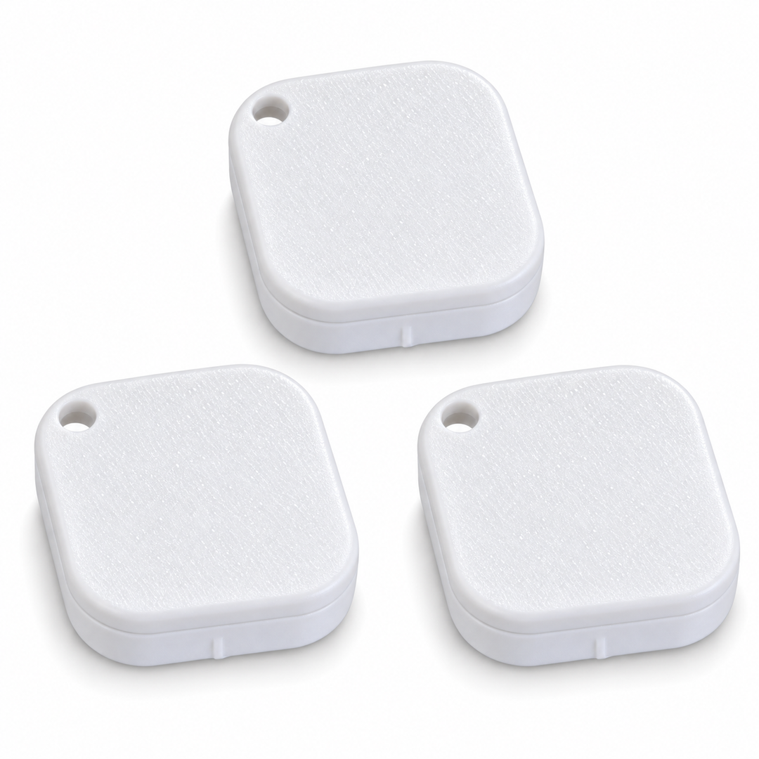 Pack of 3 white cases for AirTag with keyring attachment openings