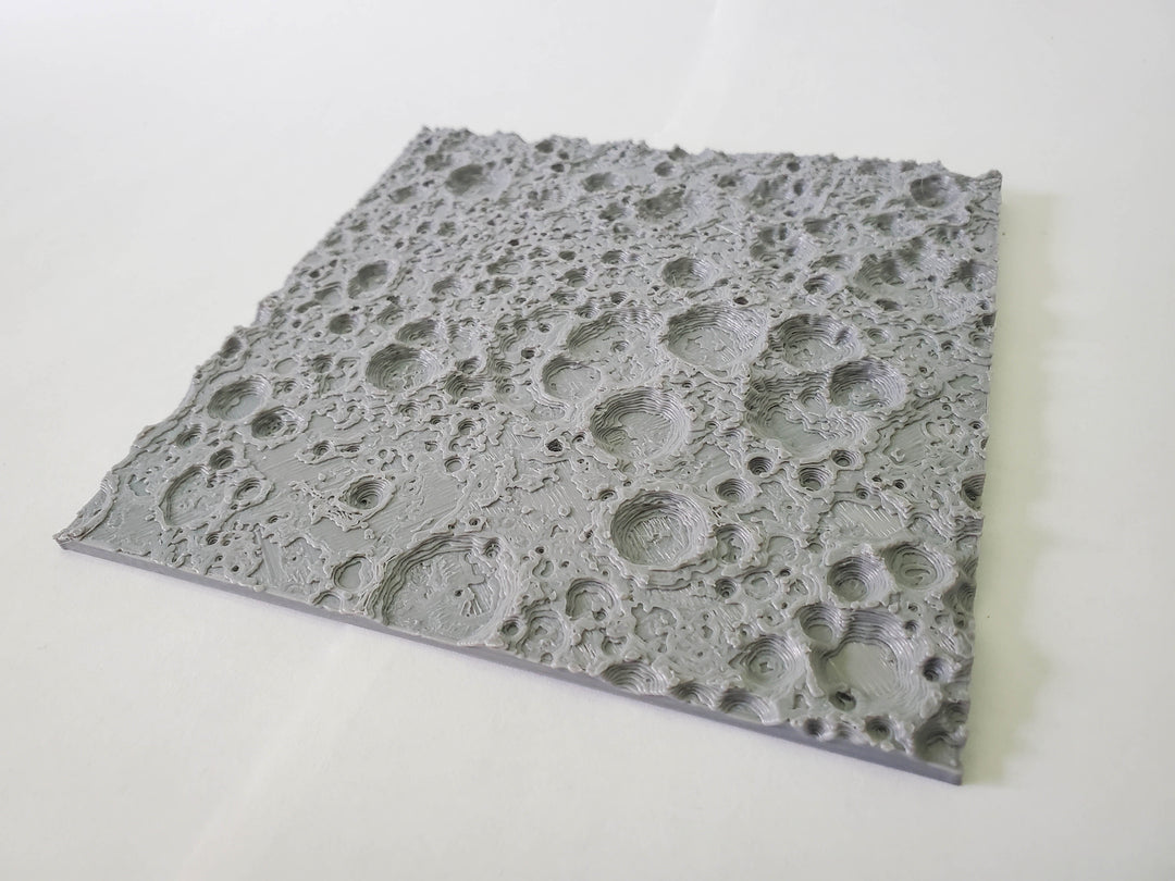 
  
  NASA 3D Topography model of the NEAR and FAR sides of the moon - 1 cm = 30 km
  
